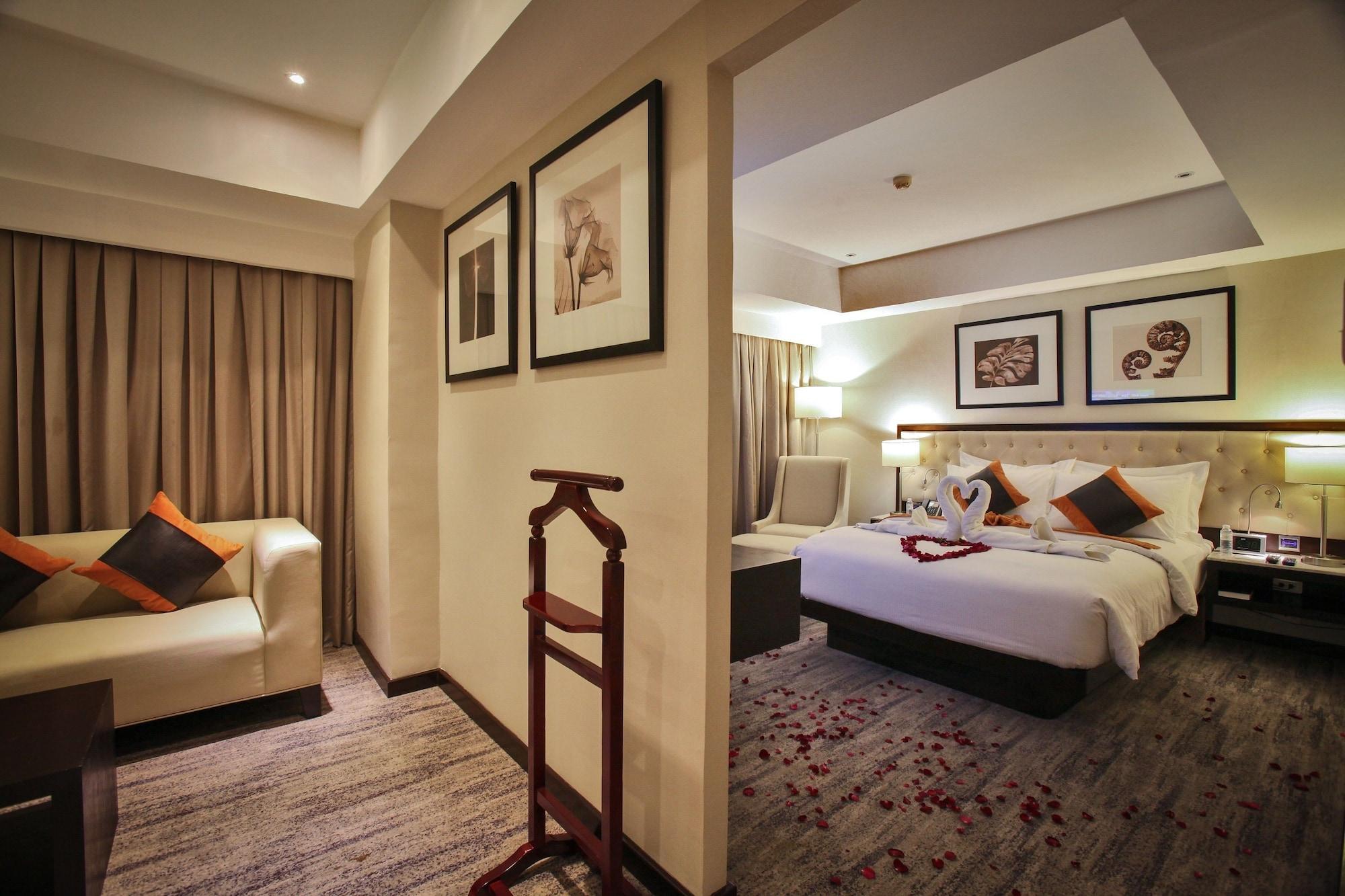 Limketkai Luxe Hotel Кагаян де Оро Екстериор снимка