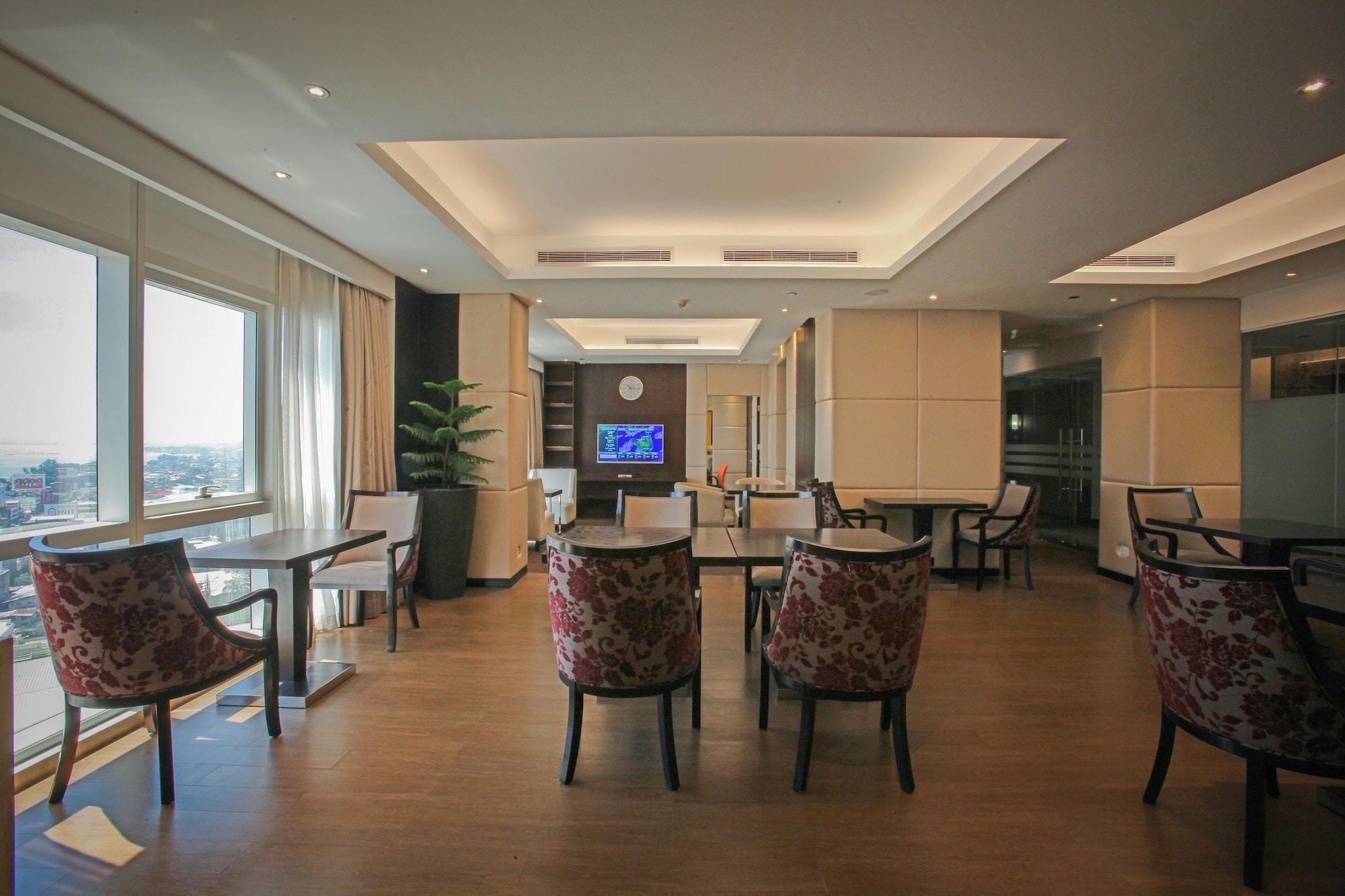 Limketkai Luxe Hotel Кагаян де Оро Екстериор снимка