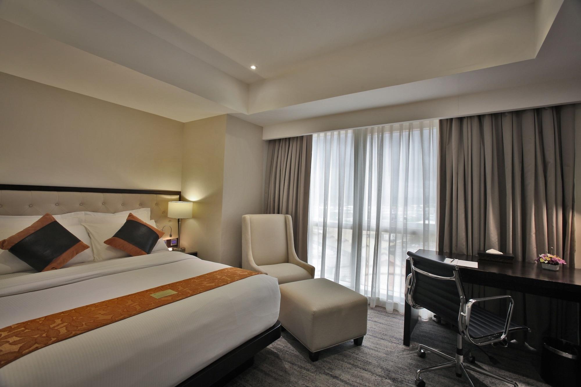 Limketkai Luxe Hotel Кагаян де Оро Екстериор снимка