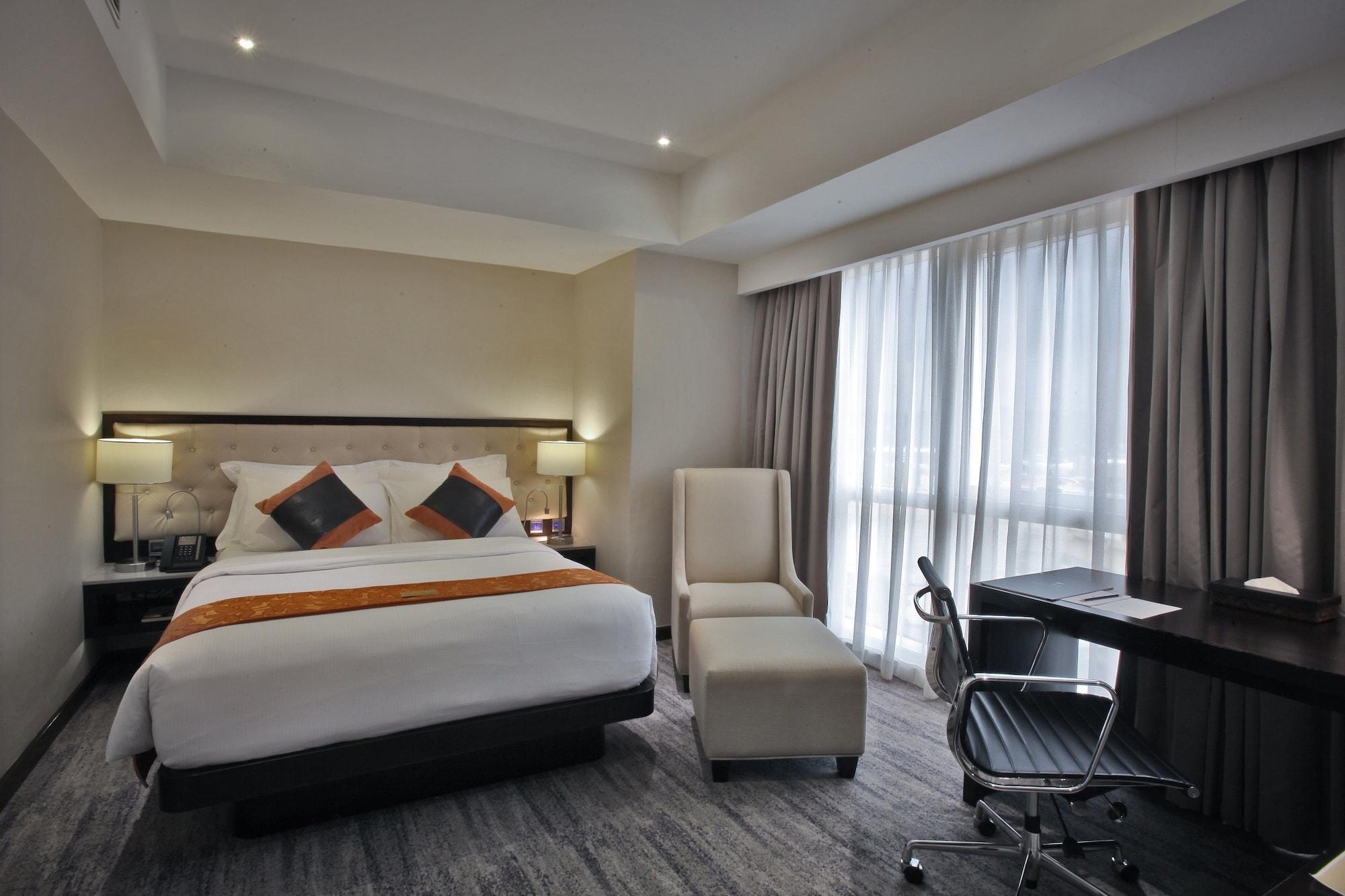 Limketkai Luxe Hotel Кагаян де Оро Екстериор снимка