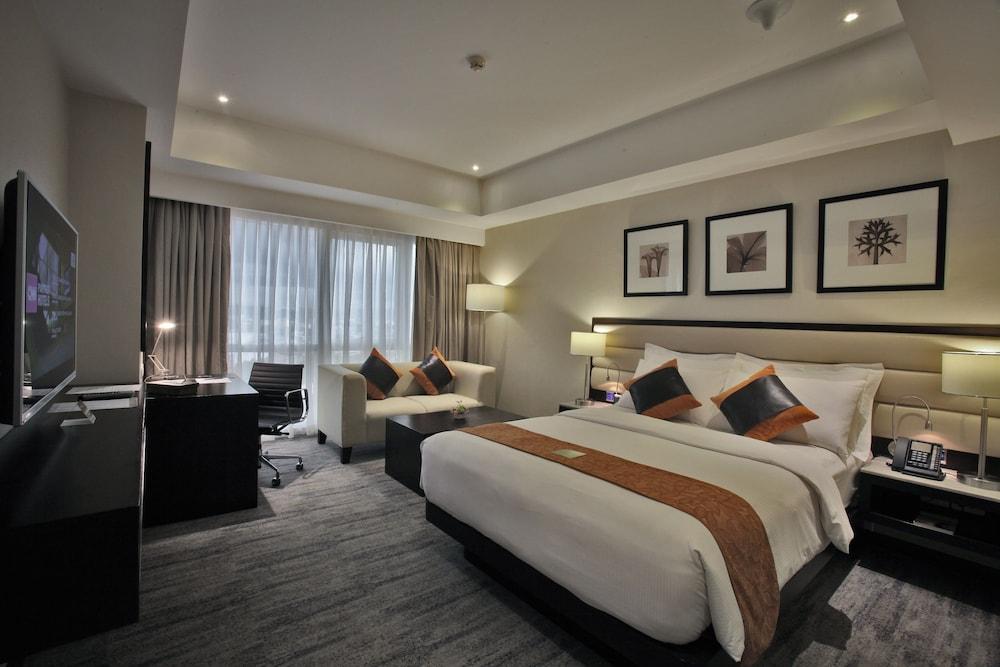 Limketkai Luxe Hotel Кагаян де Оро Екстериор снимка